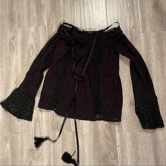 Le Chateau plaid skirt and black gem stone sandals, with 3 tops to match - Picture 13 of 16